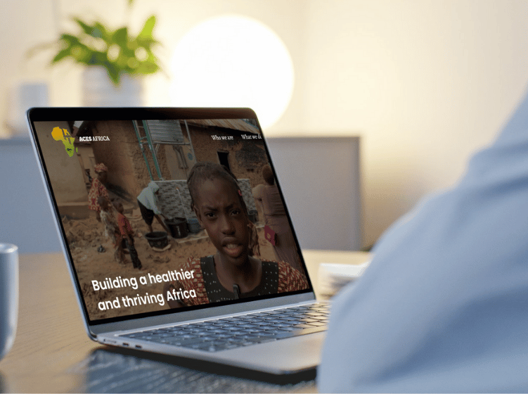 laptop-mockup of aces africa website